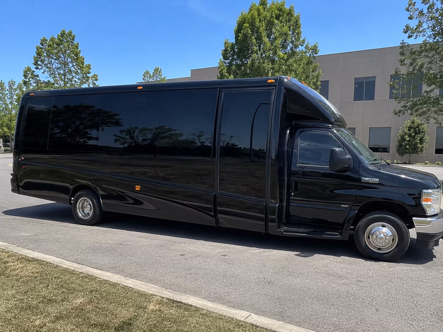 Boston Birthday, Sweet 16, & Quinceañera Party Bus Rentals